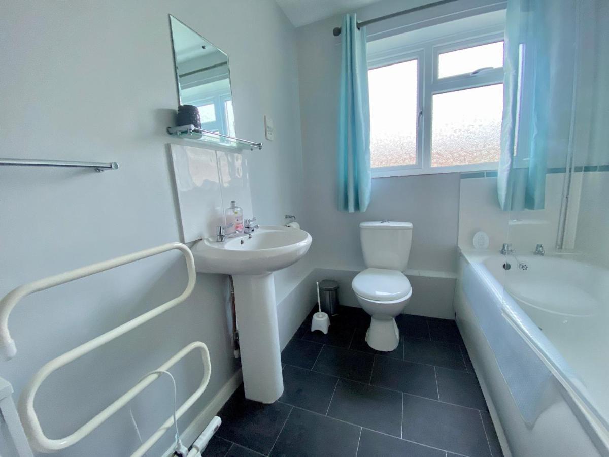 Charming Spacious 3-Bedroom Beach Holiday House, Norfolk Hemsby Exteriör bild